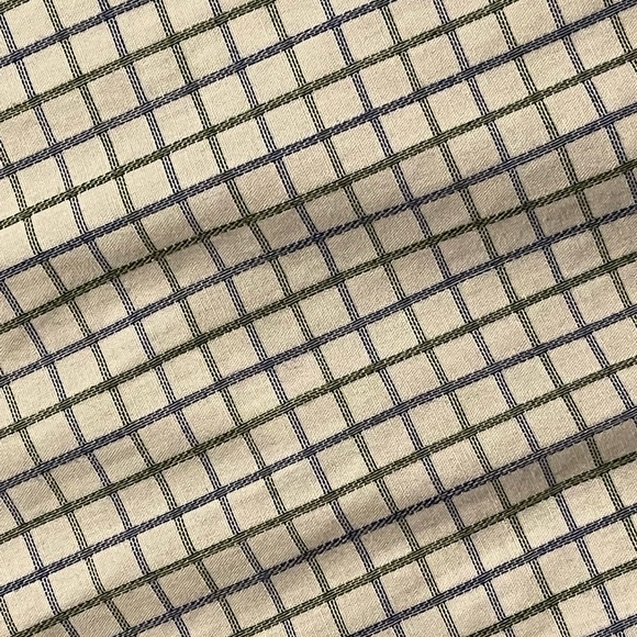 Izod dress shirt regular fit, Medium - Picture 3 of 3